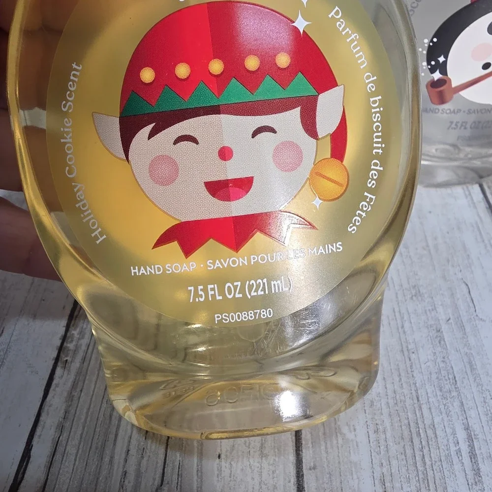 Softsoap Holiday Hand Soap 2 Pack Holiday Cookie Coco Ginger Snowman Elf 7.5oz